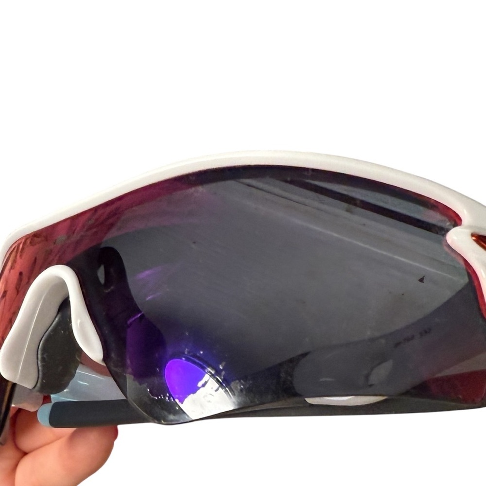 Oakley Radar Path Sunglasses – White/Red Iridium – Peeling Lenses - Picture 5 of 10